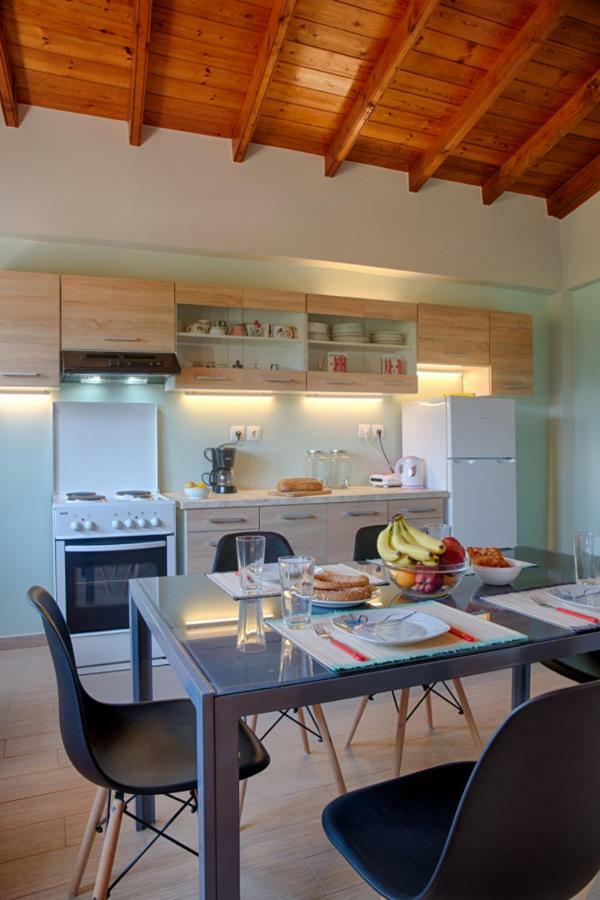 Modern Eco Friendly Villa Close To Town Pelekas Ngoại thất bức ảnh