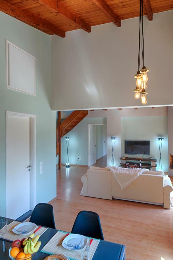 Modern Eco Friendly Villa Close To Town Pelekas Ngoại thất bức ảnh