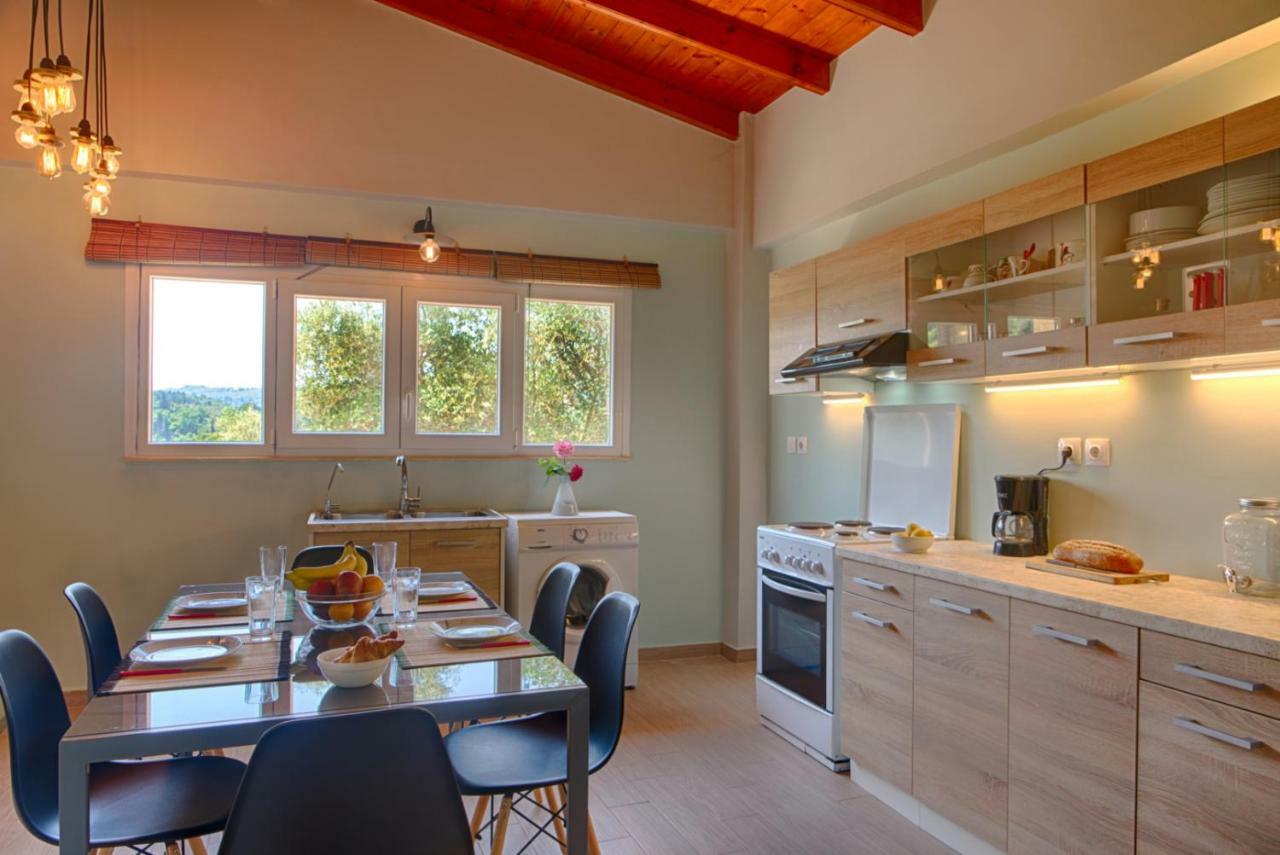 Modern Eco Friendly Villa Close To Town Pelekas Ngoại thất bức ảnh